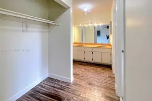 2402 SW 110th Ave, Miami, FL 33165 - Photo 11