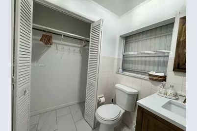 1684 NE Hilltop St, Jensen Beach, FL 34957 - Photo 17