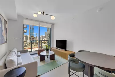 11 NE 6th St #2310, Miami, FL 33132 - Photo 5