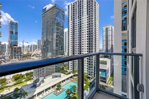 11 NE 6th St, Miami, FL 33132 - Photo 21