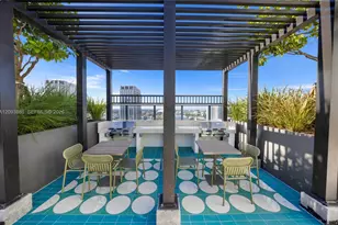 11 NE 6th St, Miami, FL 33132 - Photo 25