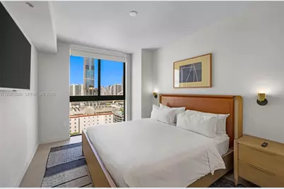 11 NE 6th St #2310, Miami, FL 33132 - Photo 15