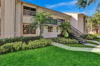 1258 S Military Trl #813, Deerfield Beach, FL 33442 - Photo 19