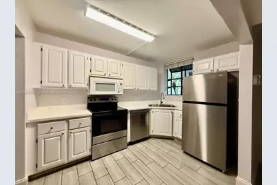 1258 S Military Trl #813, Deerfield Beach, FL 33442 - Photo 3