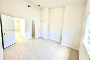 3423 W 80th St, Hialeah, FL 33018 - Photo 9