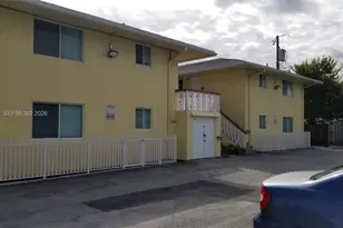 724 NE 4th St, Hallandale Beach, FL 33009 - Photo 13