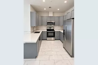 29 Palmetto Drive #5, Miami Springs, FL 33166 - Photo 5