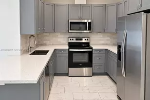 29 Palmetto Dr, Miami Springs, FL 33166 - Photo 5