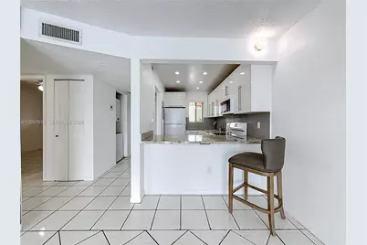 5783 W 28th Ave #5783, Hialeah, FL 33016 - Photo 9