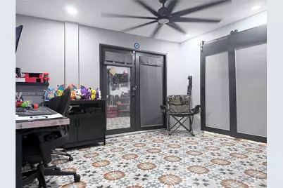 7486 W 18th Ave, Hialeah, FL 33014 - Photo 7