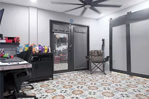 7486 W 18th Ave, Hialeah, FL 33014 - Photo 7