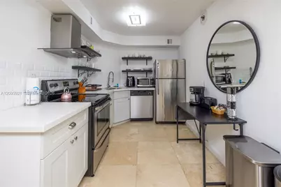 5225 Collins Ave #1114, Miami Beach, FL 33140 - Photo 49