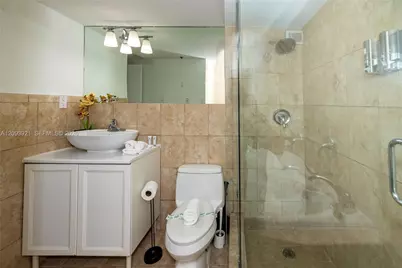 5225 Collins Ave #1114, Miami Beach, FL 33140 - Photo 19