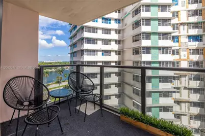 5225 Collins Ave #1114, Miami Beach, FL 33140 - Photo 43