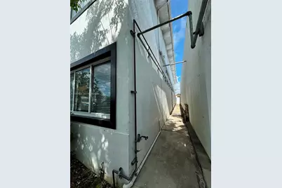 7142 NE 2nd Ave, Miami, FL 33138 - Photo 3