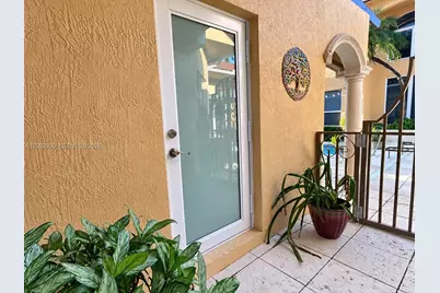 7345 N Augusta Drive #1, Hialeah, FL 33015 - Photo 11
