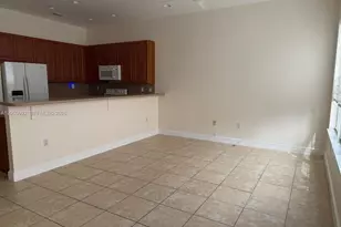 14624 SW 5th St, Pembroke Pines, FL 33027 - Photo 13