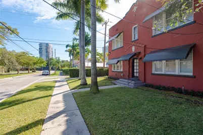 28 SW 23 Road #2, Miami, FL 33129 - Photo 3