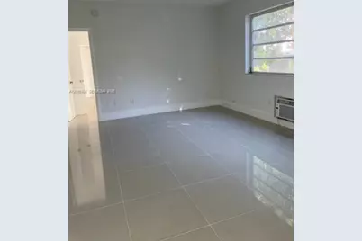 7725 Carlyle Ave #6, Miami Beach, FL 33141 - Photo 5