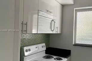 7725 Carlyle Ave, Miami Beach, FL 33141 - Photo 7