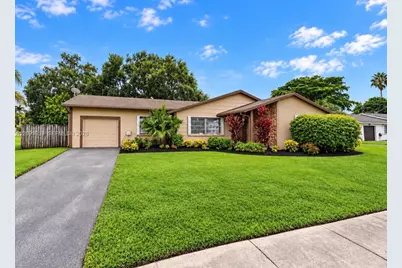 908 Cardinal Pl, Homestead, FL 33035 - Photo 1