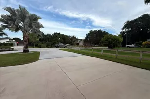 2751 SW 141st Terrace, Davie, FL 33330 - Photo 137