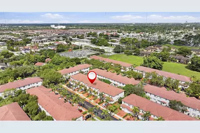 1025 NE 207th Ter, Miami, FL 33179 - Photo 37