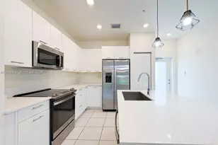 8167 NW 41st St, Doral, FL 33166 - Photo 1