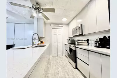 3318 NW 103rd Ave, Sunrise, FL 33351 - Photo 19