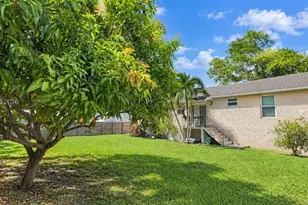 9760 SW 211th St, Cutler Bay, FL 33189 - Photo 27