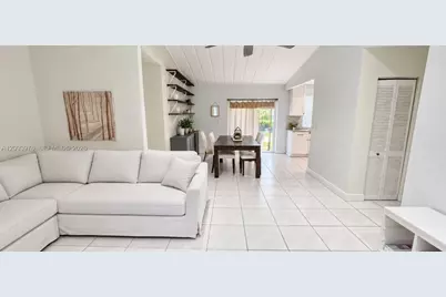 9760 SW 211th St, Cutler Bay, FL 33189 - Photo 5