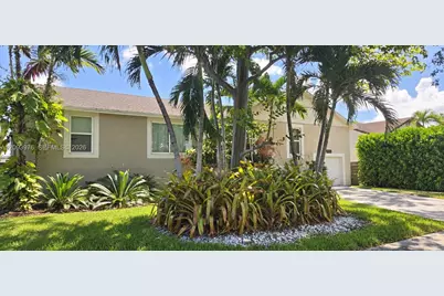 9760 SW 211th St, Cutler Bay, FL 33189 - Photo 1