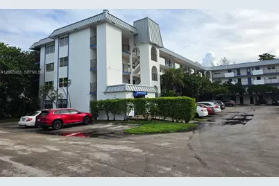 5961 N Falls Cir Dr #109, Lauderhill, FL 33319 - Photo 17