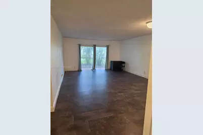 5961 N Falls Cir Dr #109, Lauderhill, FL 33319 - Photo 5
