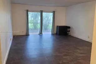 5961 N Falls Cir Dr, Lauderhill, FL 33319 - Photo 5