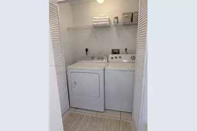 1300 NE 109th St #303, Miami, FL 33161 - Photo 5