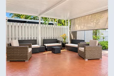 5920 W 20th Ln, Hialeah, FL 33016 - Photo 3