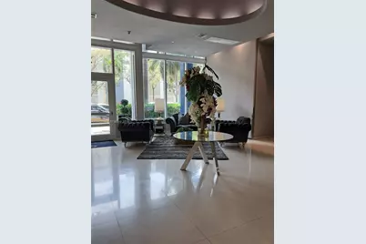 275 NE 18th St #1409, Miami, FL 33132 - Photo 5