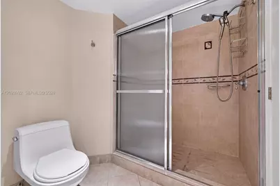 3400 NE 192nd St #2012, Aventura, FL 33180 - Photo 11