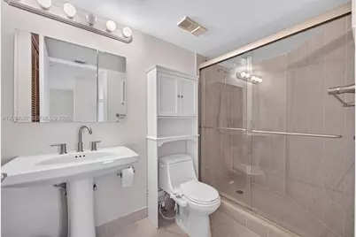 3400 NE 192nd St #2012, Aventura, FL 33180 - Photo 15