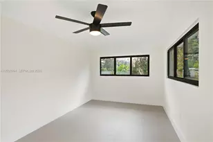 10861 SW 93rd St, Miami, FL 33176 - Photo 47