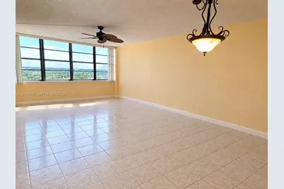 1351 NE Miami Gardens Dr #PH11E, Miami, FL 33179 - Photo 9