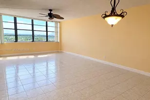1351 NE Miami Gardens Dr, Miami, FL 33179 - Photo 9
