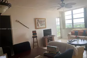 1351 NE Miami Gardens Dr, Miami, FL 33179 - Photo 5