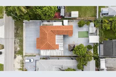 188 E 59th St, Hialeah, FL 33013 - Photo 5