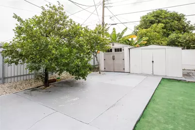188 E 59th St, Hialeah, FL 33013 - Photo 43