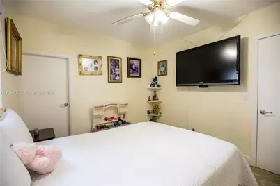 188 E 59th St, Hialeah, FL 33013 - Photo 49