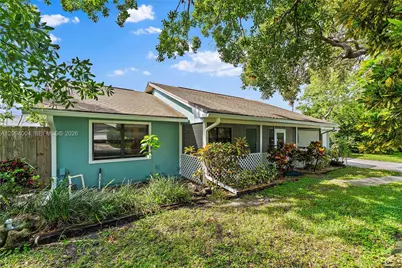 2044 NE 24th St, Jensen Beach, FL 34957 - Photo 3
