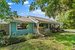 2044 NE 24th St, Jensen Beach, FL 34957 - Photo 3