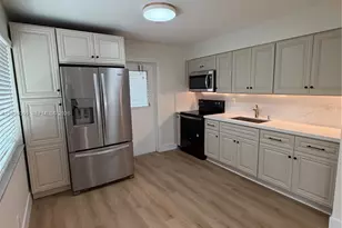 708 SW 7th Ave, Hallandale Beach, FL 33009 - Photo 1